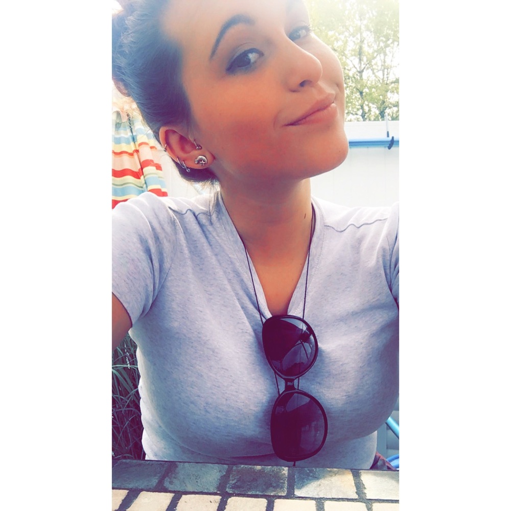 Meet your Posher, Alyssa